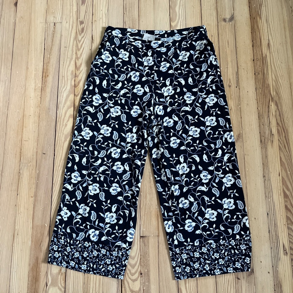 J. Jill Wearever Full-Leg Cropped Pants Womens Medium Navy Blue Floral Wide Leg